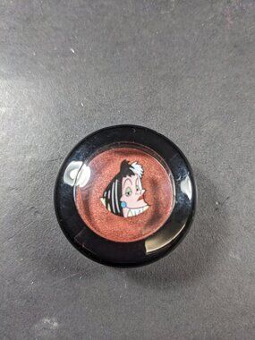 NEW MAC De-Vil Eyshadow Disney